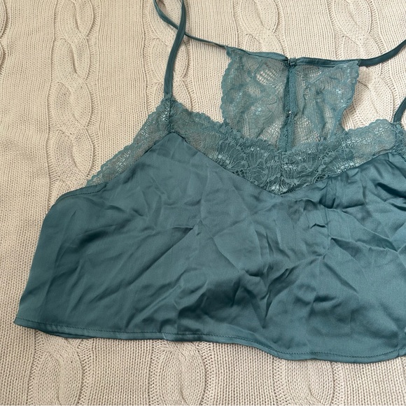 Maude Intimates Silky Lace Cami Slip Teal Blue Size M/L NWT - Picture 7 of 9